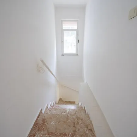 Shato Turgut Daily Weekly * Turgutkoy