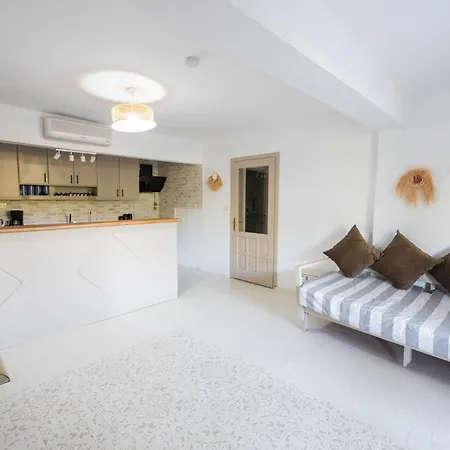 Shato Turgut Daily Weekly Apartamento *