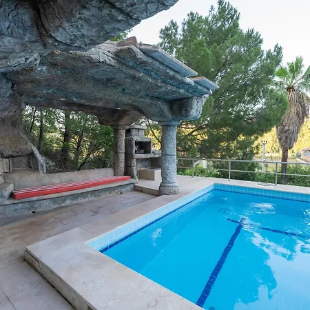 Shato Turgut Daily Weekly Turgutkoy